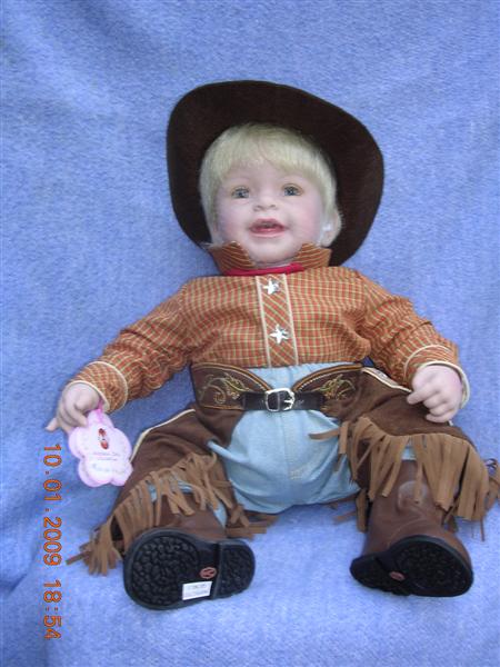 Adora Cowboy Adora Cowboy